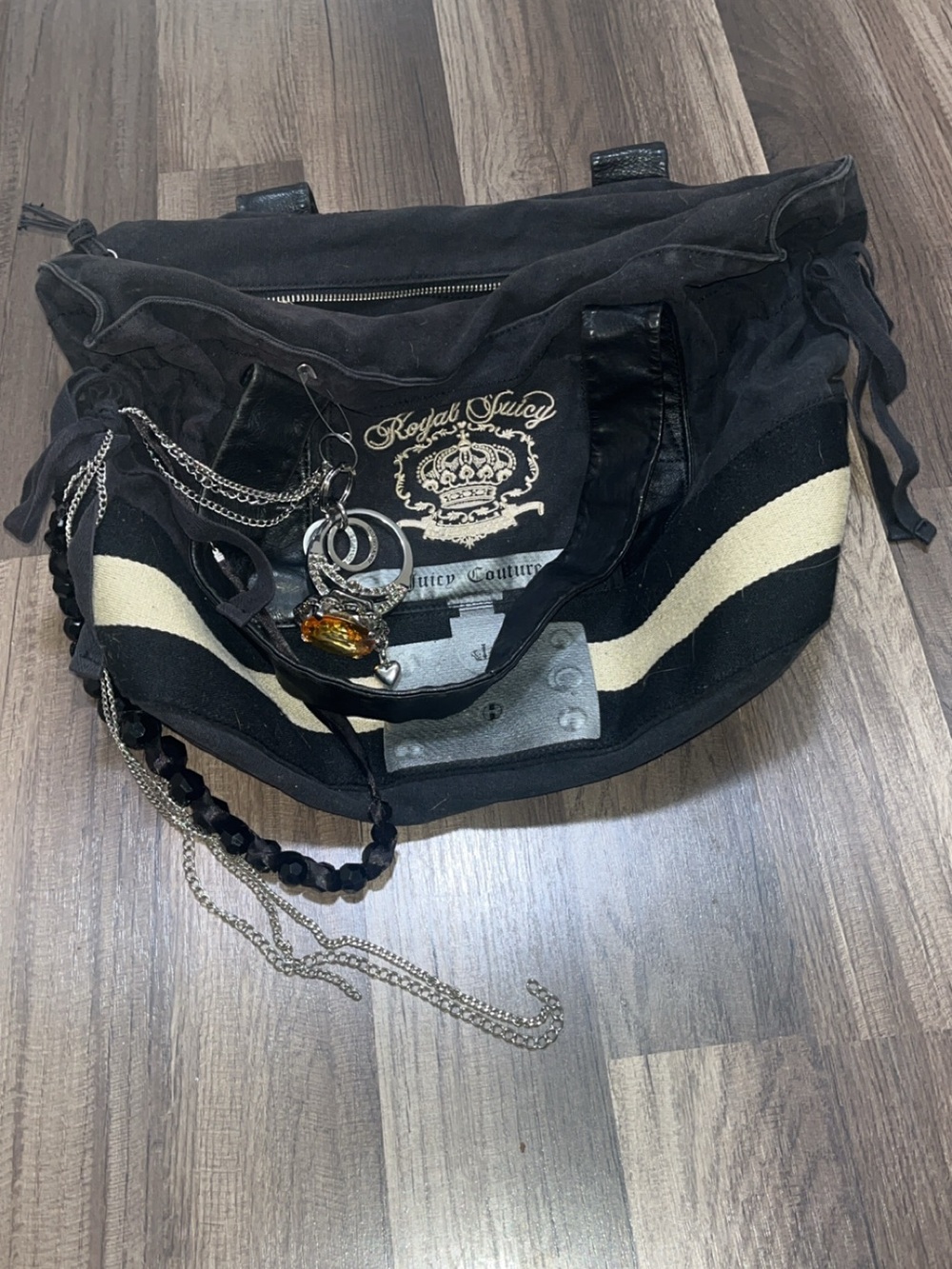 Juicy couture black gold grey Y2K vintage purse handbag zipper flaw